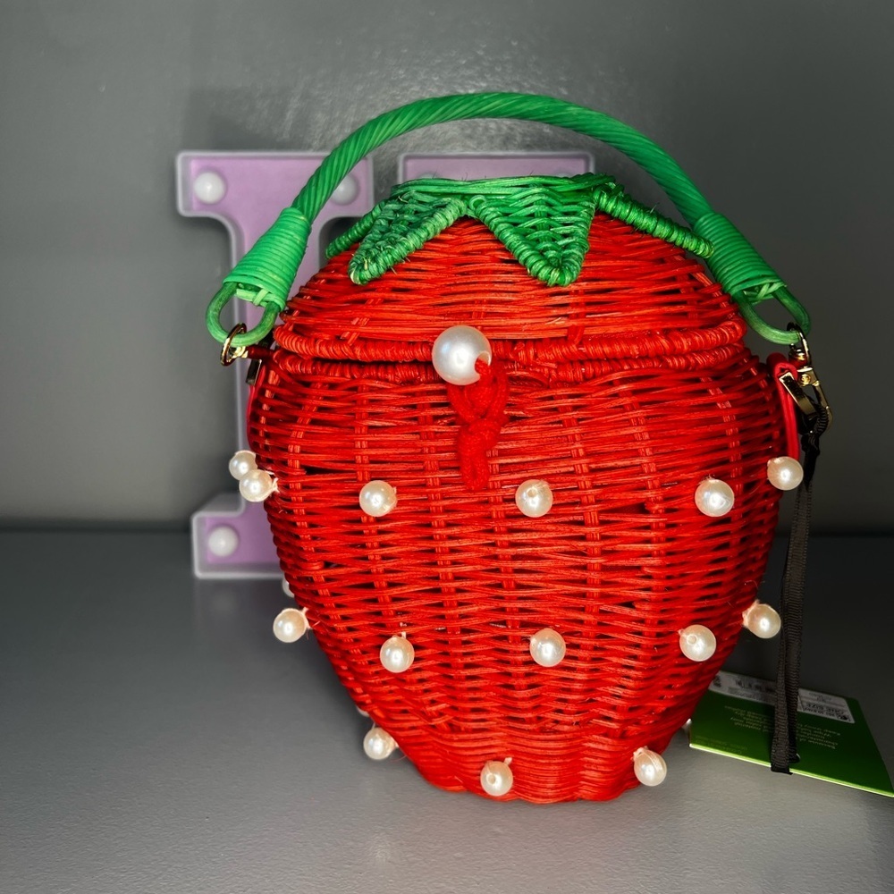 Kate Spade x Target Strawberry Wicker Handbag - Picture 5 of 6